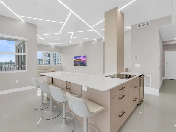 18011 Biscayne Blvd #Penthouse 04, North Miami Beach, FL 33160