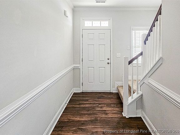 4th image of 242 Weston Woods St