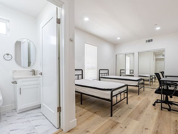 2nd image of 1286 W 35th Pl #C