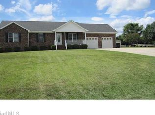4513 Fence Dr, Greensboro, NC 27409