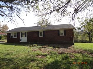 495 Browning Ln, Winchester, KY 40391