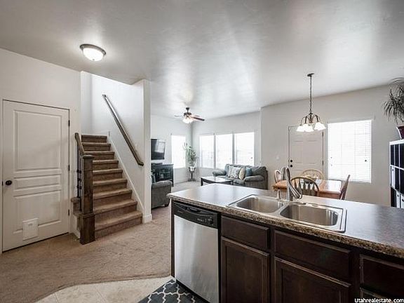 5th image of 1459 N La Palma Pl