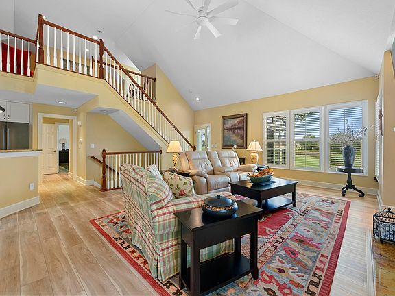 5th image of 8215 Julian Dr