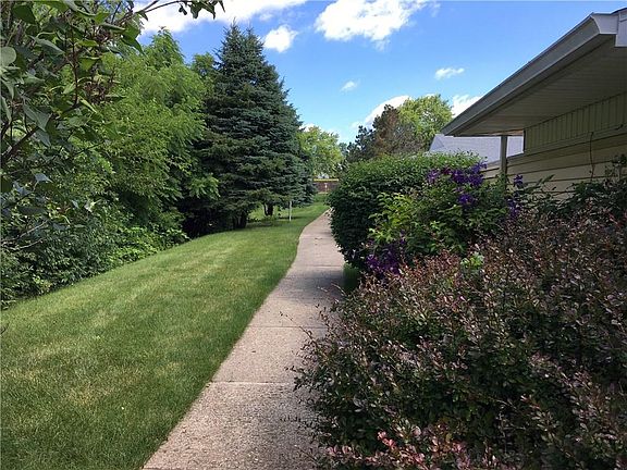 5th image of 5737 Troy Villa Blvd #0
