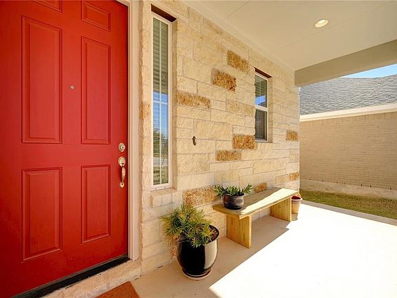 3rd image of 2404 Burberry Ln