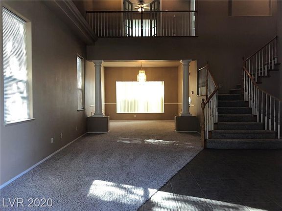 4th image of 9875 Gold Thorn St