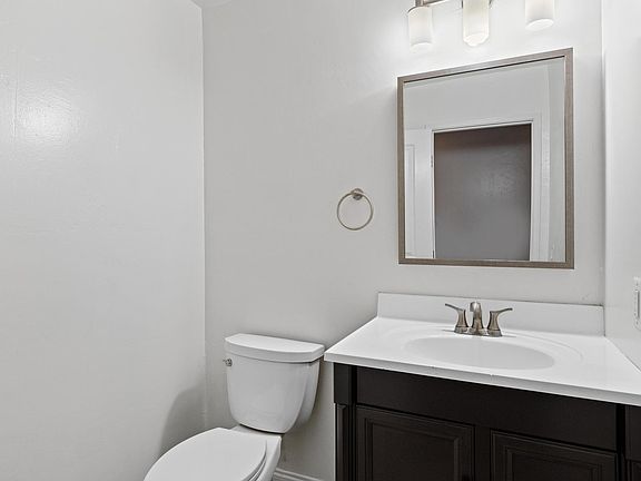 4th image of 5275 Reservoir Dr
