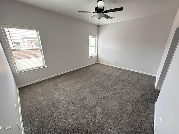 4th image of 909 Larkhall Pl