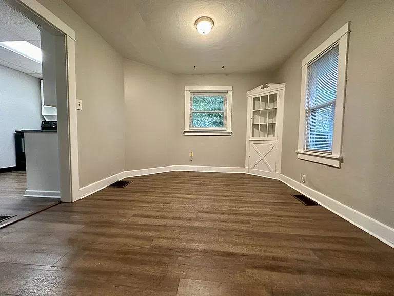 1828 Hazel Ave — Photo 5