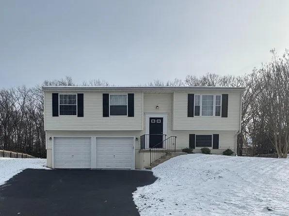 2352 Ironwood Dr, Waldorf, MD 20601