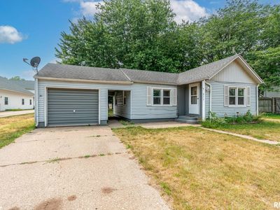 311 8th Ave, Camanche, IA, 52730