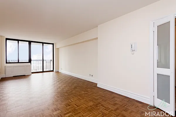 Rented by Mirador Real Estate | media 20