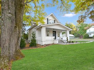 12 E Nauraushaun Avenue, Pearl River, NY 10965