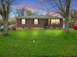114 Edgewood Dr, Frankfort, KY