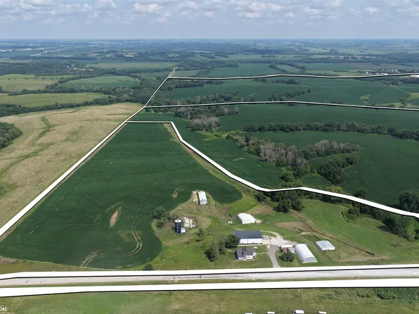 2416 County Highway P27, Benton, IA 50835