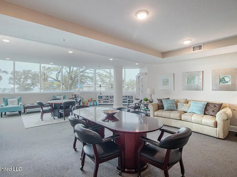 2668 Beach Blvd #1403 — Photo 28