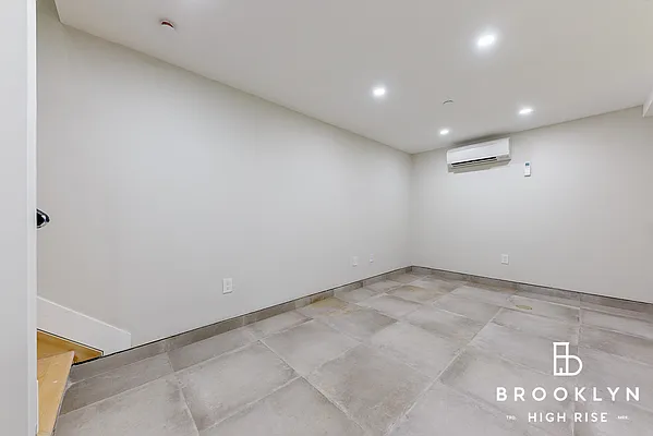Rented by Brooklyn High Rise LLC | media 17