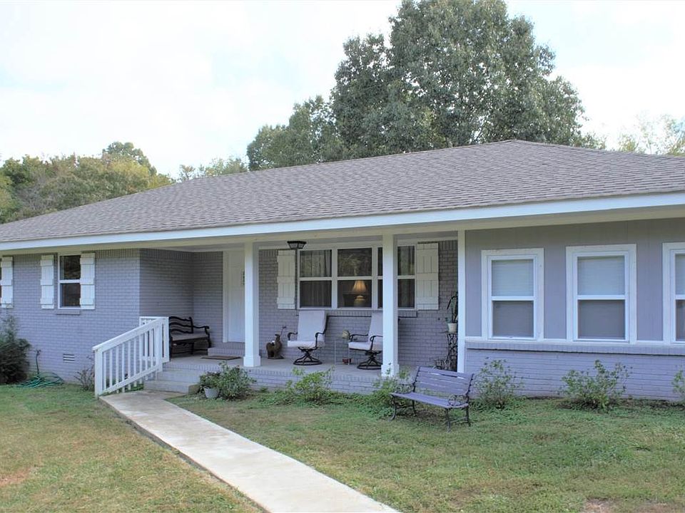 1st image of 3010 McFadden Dr