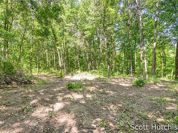 3rd image of 2710 Twelve Mile Rd NE