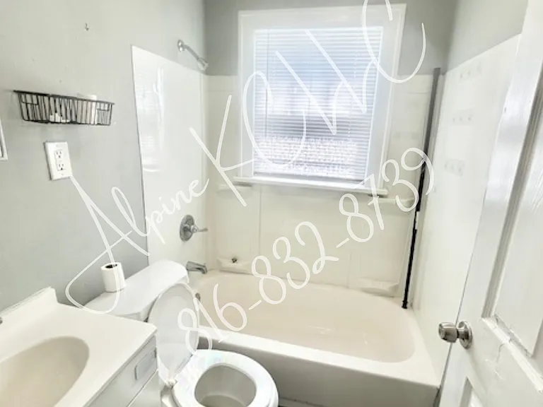 1804 S Evanston Ave — Photo 6