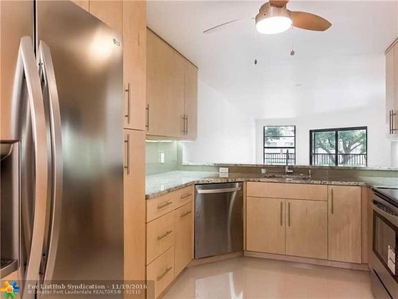 4th image of 7244 Fairfax Dr #211