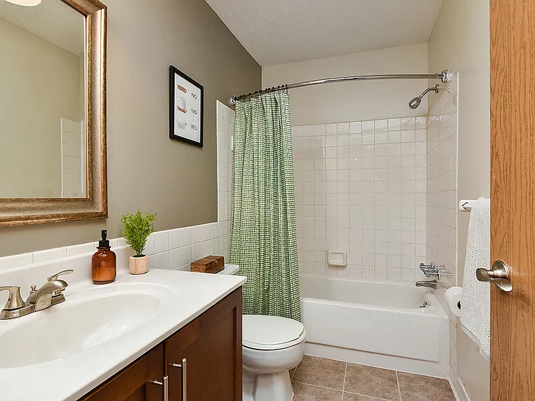 Lancaster Village Apartments — Photo 14