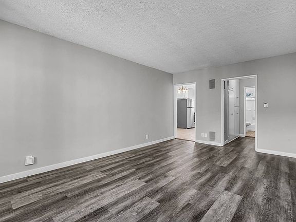 5th image of 4926 August St APT 19
