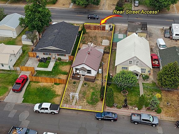 4th image of 823 E North Ave