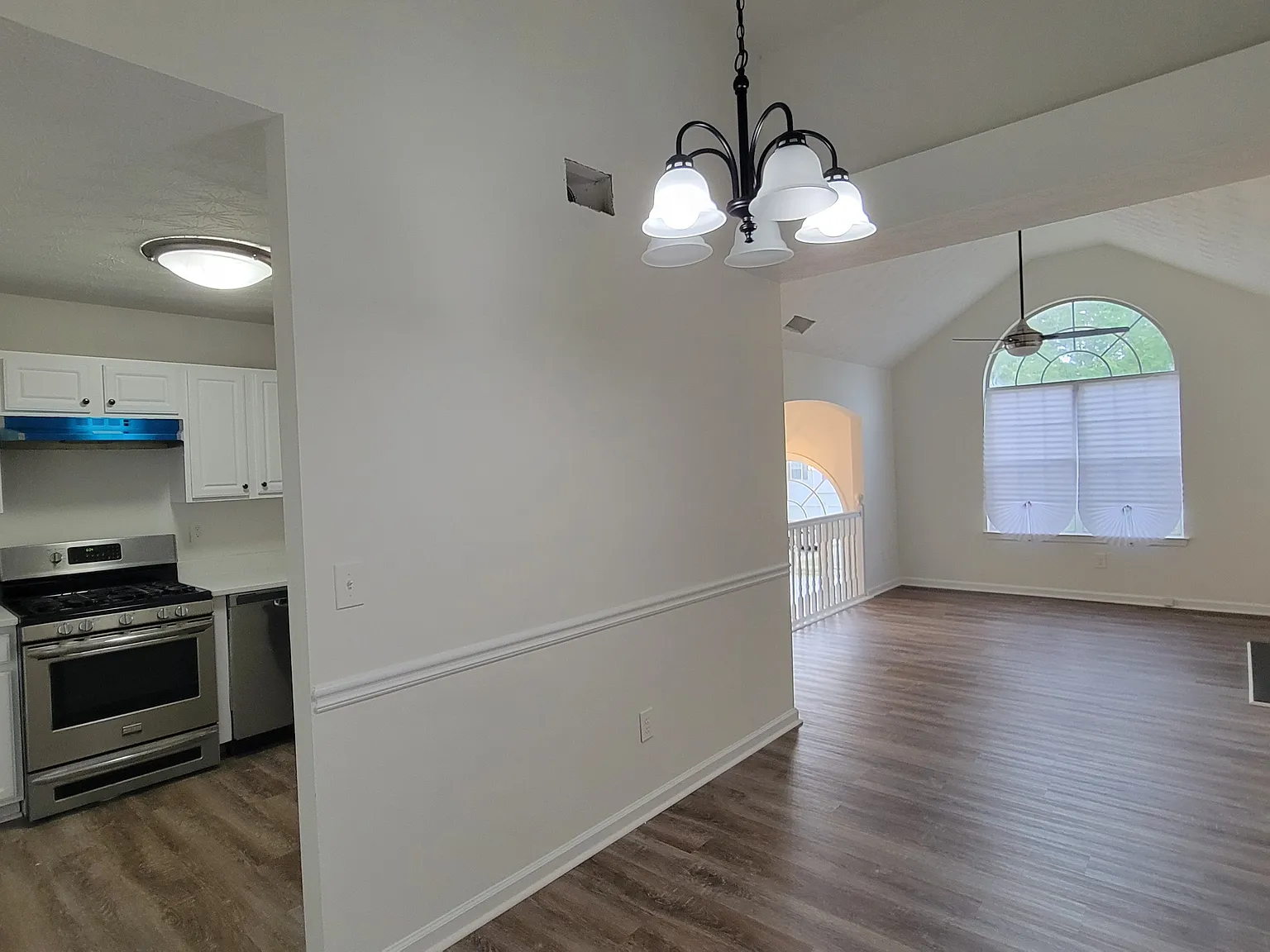 3206 Diamond Bluff - 1 — Photo 2