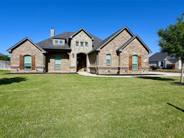 8829 Hidden Pond St, Justin, TX 76247