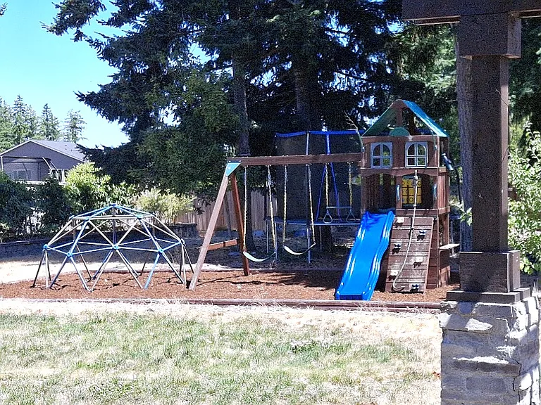 4946 Skylark St NE — Photo 29