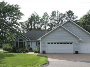 8406 Volkman St, Rothschild, WI 54474