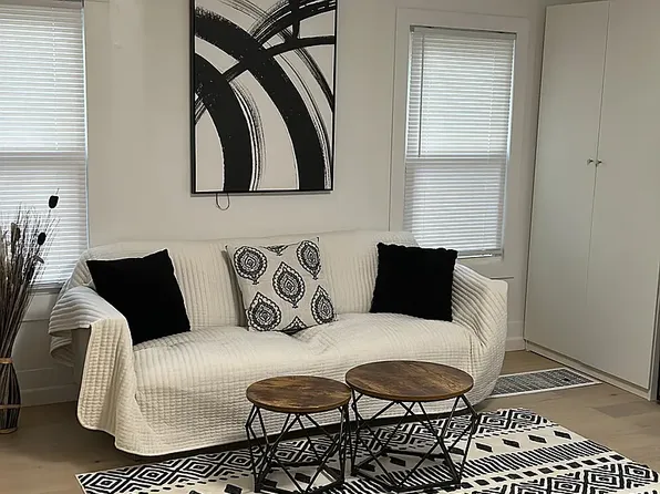 619 N Aurora St #B, Ithaca, NY 14850