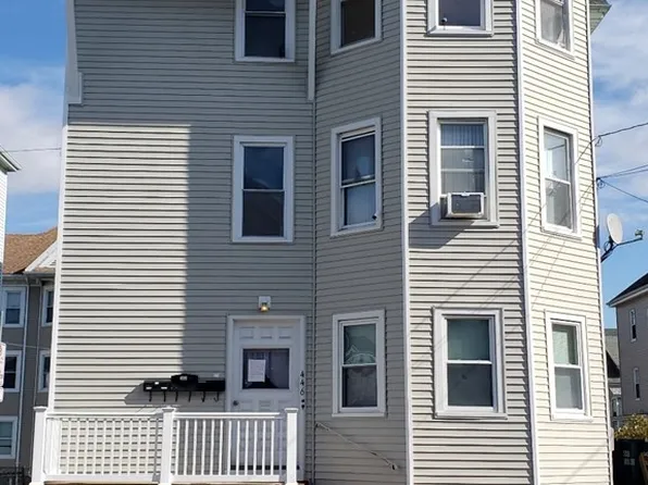 446 N Front St, New Bedford, MA 02746
