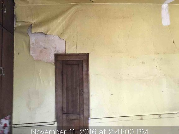 5th image of 605 N Broadway St