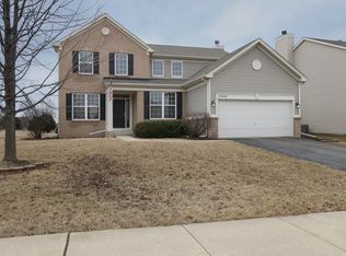 2240 Shiloh Dr, Aurora, IL 60503