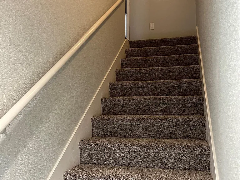10978 Maywood St — Photo 14