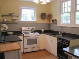 7037 Mower St, Philadelphia, PA 19119