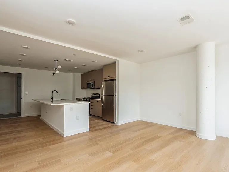 408 Jackson St #202 — Photo 9