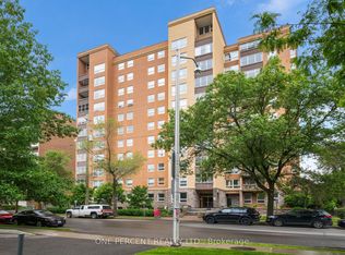 373 Laurier Ave E #201, Ottawa, ON K1N 8X6