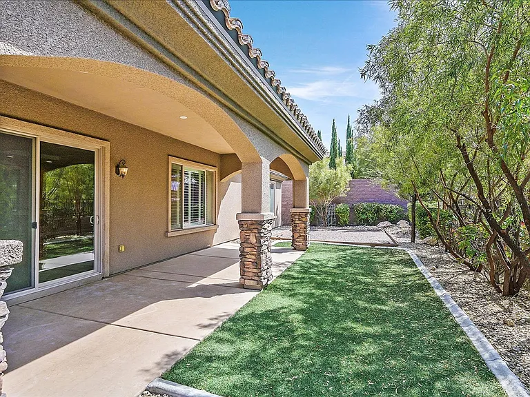 2809 Sisteron Ct — Photo 19