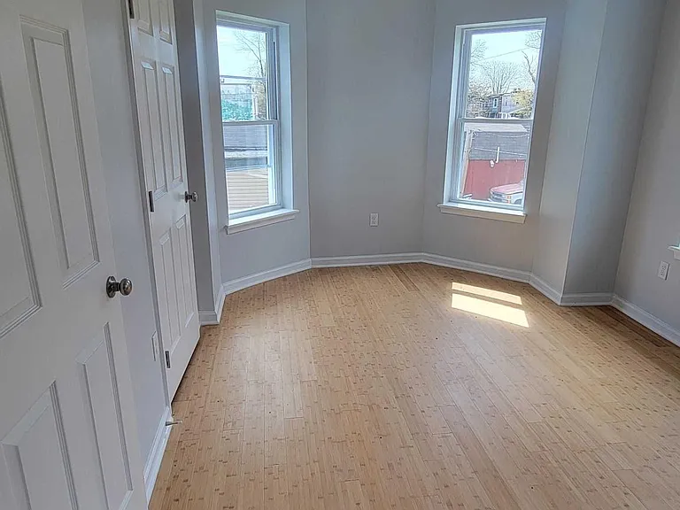 3504 Park Heights Ave — Photo 8