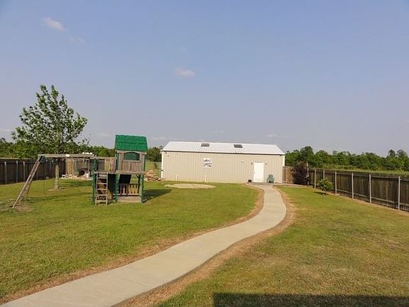 2nd image of 16394 Highway 26
