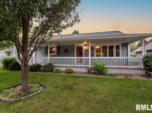 108 S Sunrise St, Roanoke, IL 61561