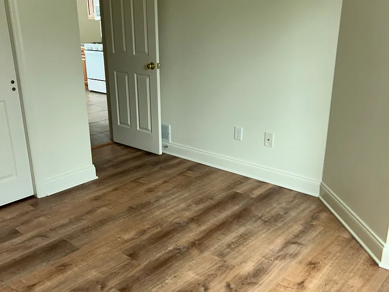 320 Gregg St — Photo 3