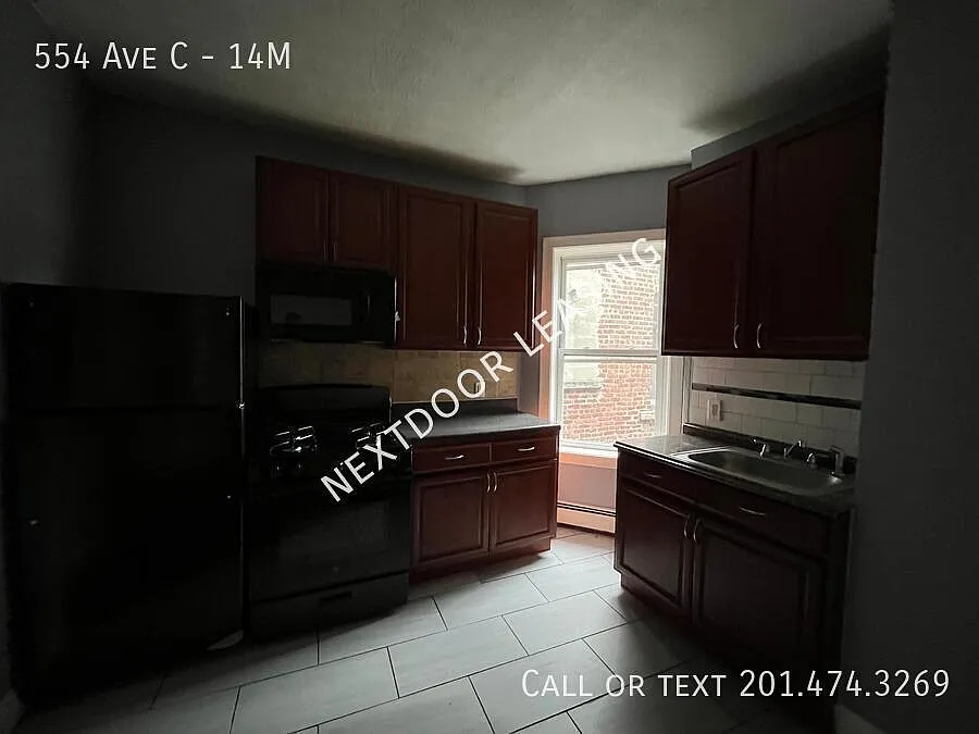 Building Photo - 554 Avenue C #14M