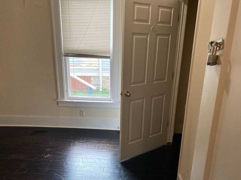 1st image of 560 E High St #1