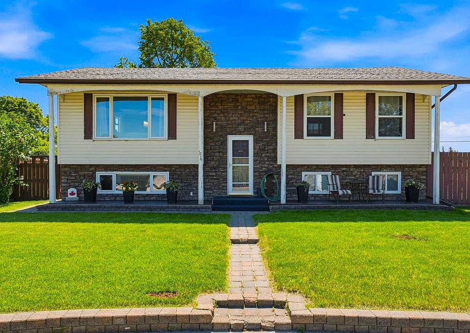 1st image of 1016 NW Pensdale Cres SE