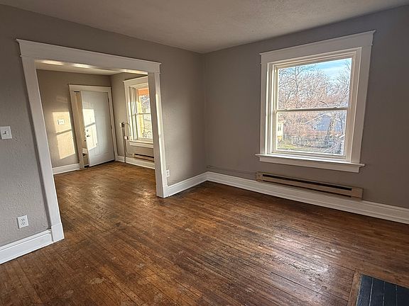 5th image of 1700 E 36th St