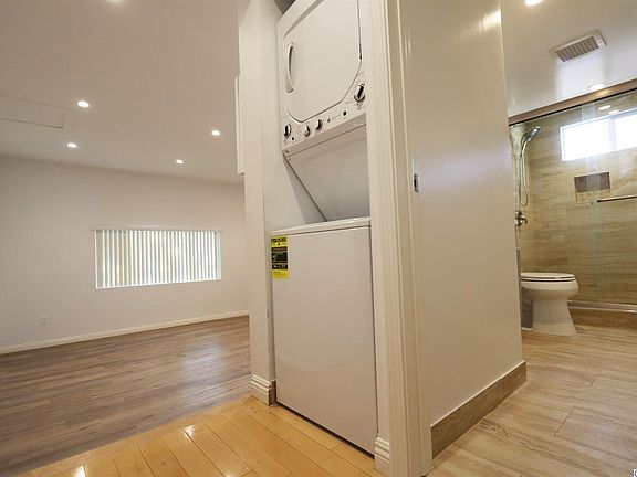 5th image of 8249 Owens St